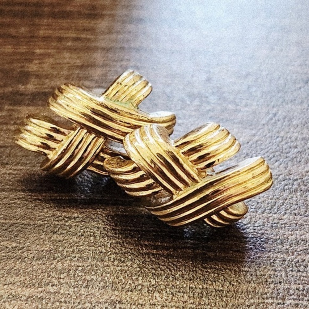 Vintage‎ Gold Tone Textured Knot Stud Earrings Woven Ribbon Design Post Backs